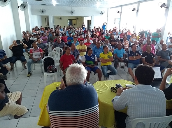 Policiais e bombeiros militares se reúnem com governador nesta quinta-feira